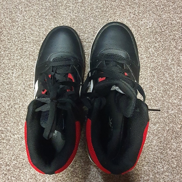 Title: Reebok Royal BB4500 Hi 2 Basketball Sneakers Size 10W - Picture 3 of 5